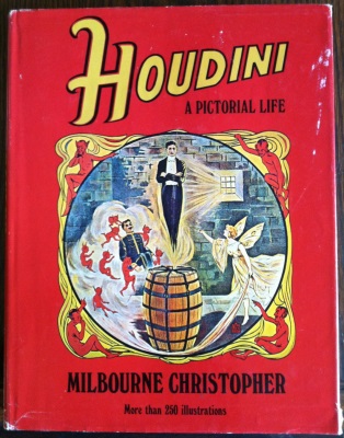 Houdini A Pictorial
              Life